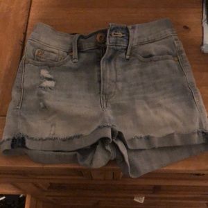 Denzen from Levi high rise shortie